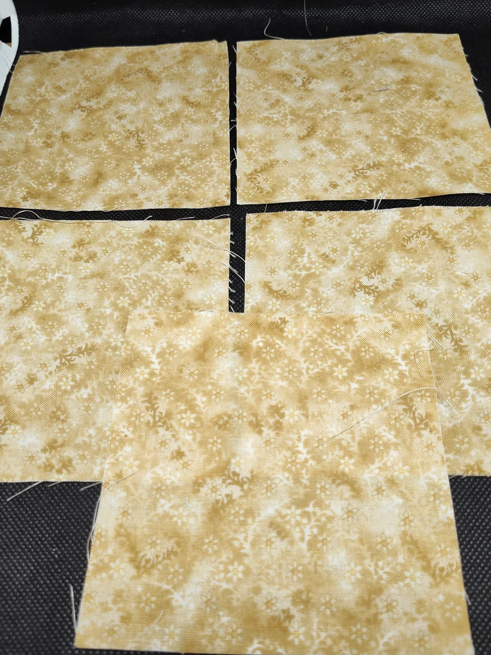 7 4.50 INCH Sandy Floral Cotton Fabric SQUARES